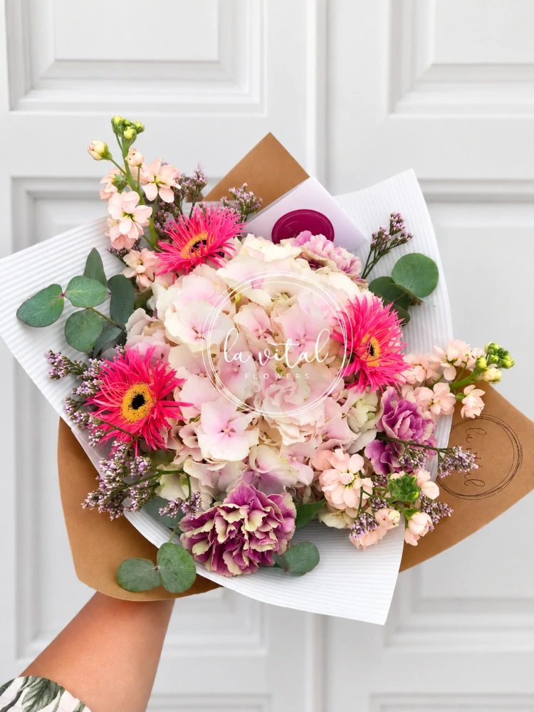 Kytice - hortensie a gerbery