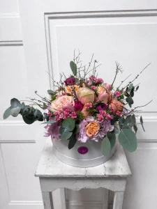 Luxusní květinový box v pastelových tónech