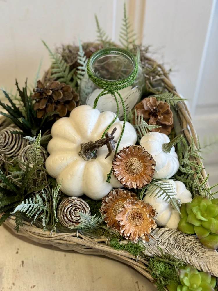 Srdce vzpomínkové se svíčkou