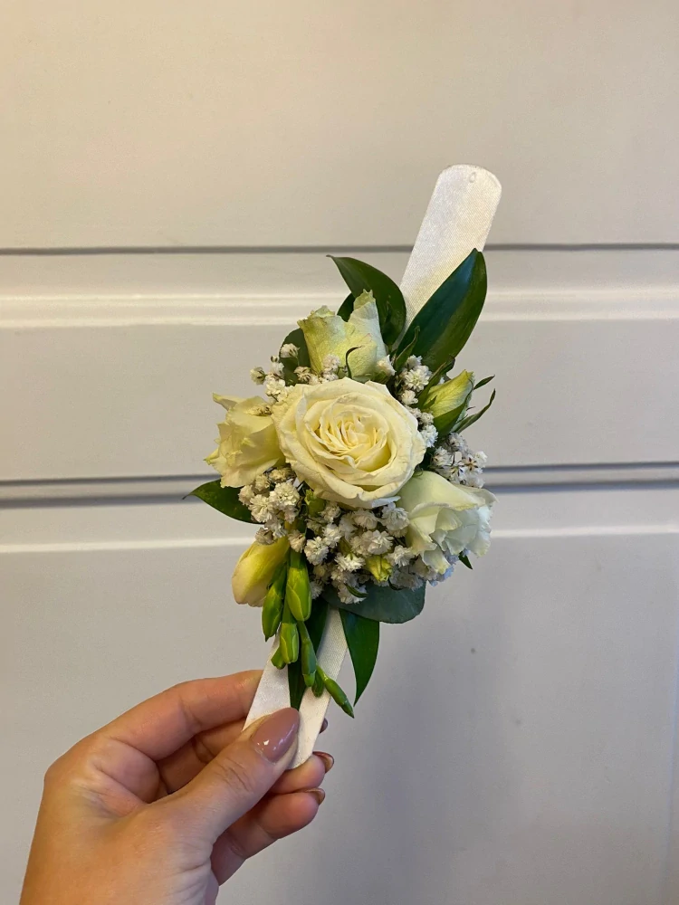 Květinový náramek