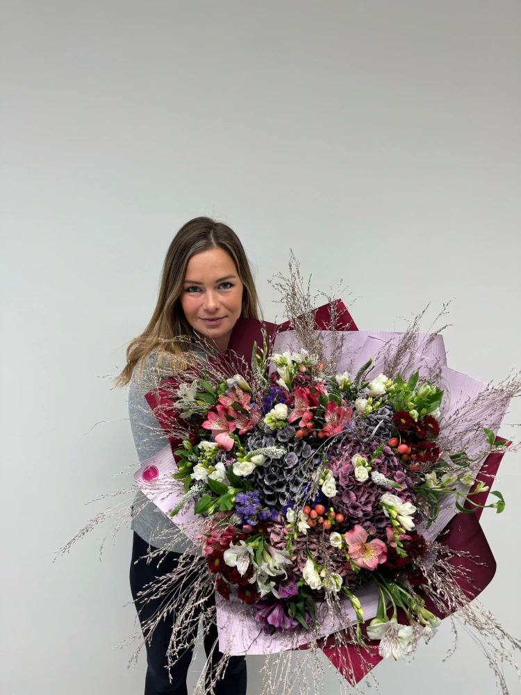 Kytice maxi - luxusní hortensie a luční mix 