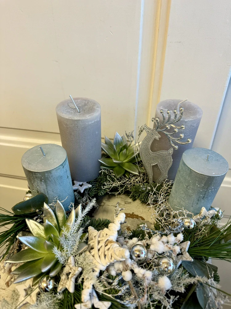 Adventní věnec přírodní stříbrná 