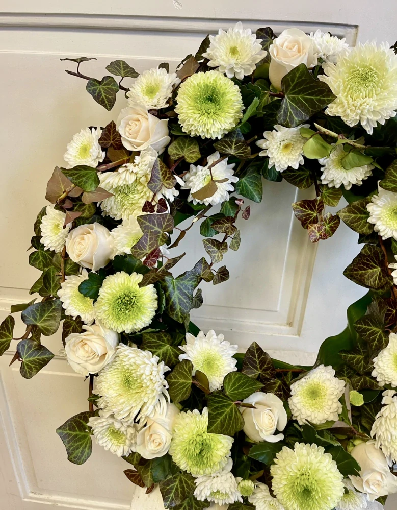 Smuteční věnec luxusní bílý 