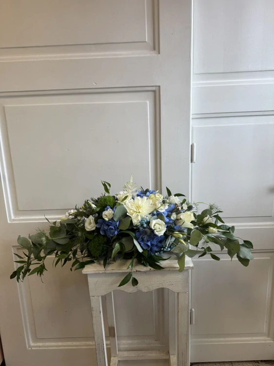 Květina na slavobránu  Blue Sea