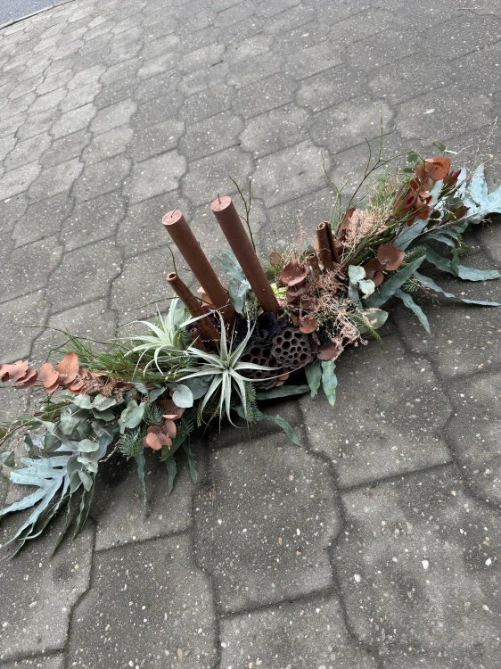 Luxusní zimní elegantní dekorace na stůl 