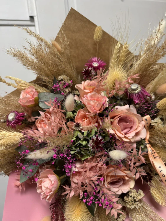 Novinka- sušená kytice meruňková