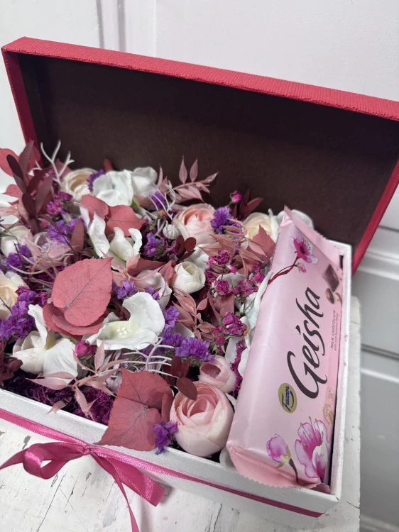 Flower box - novinka ze sušených květin s čokoládou 