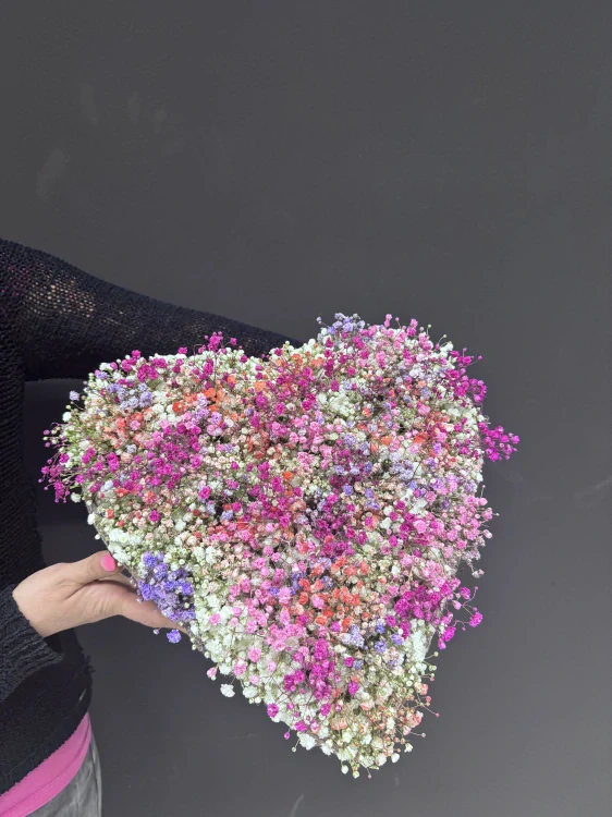 Srdce flowerbox barevná gypsofila