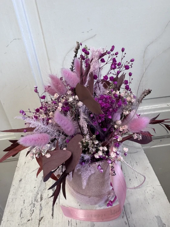 Box semiš růžový mix eucalyptu a lučního kvítí S