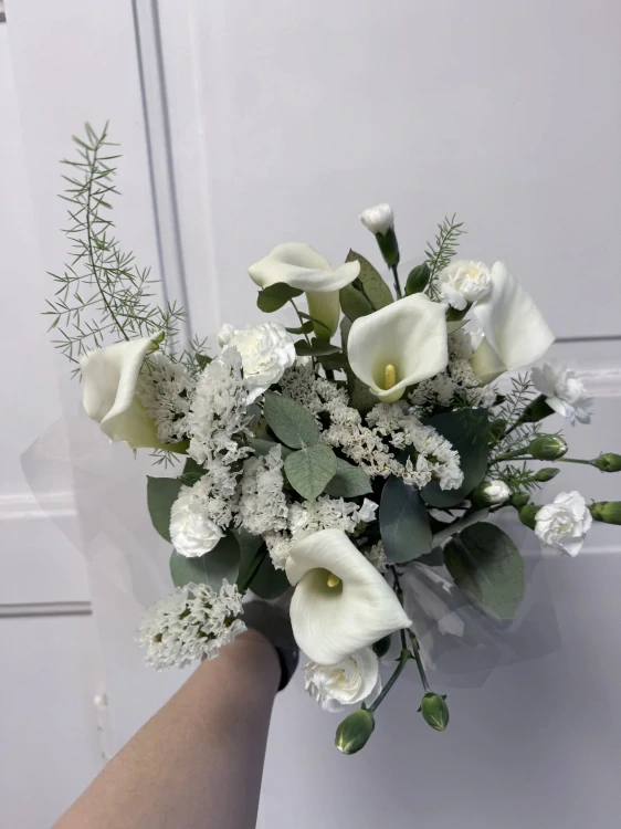 Retro kytice bílá kala 