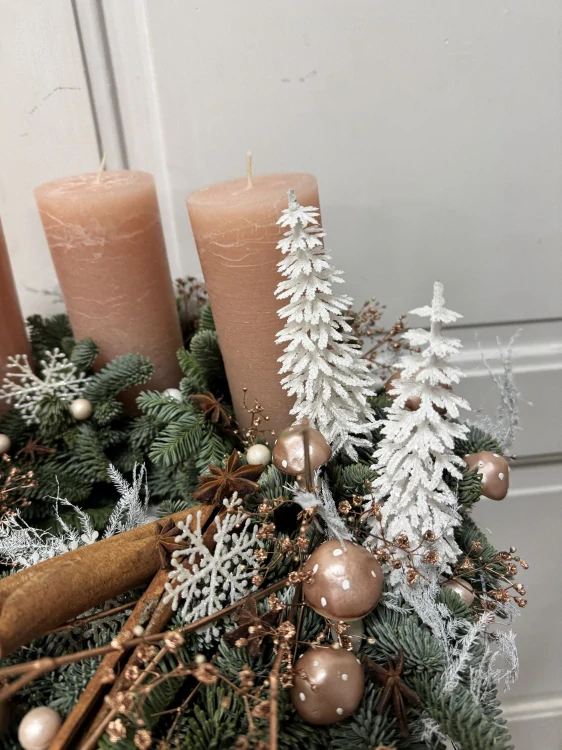 Svícen adventní a věnec na pověšení  