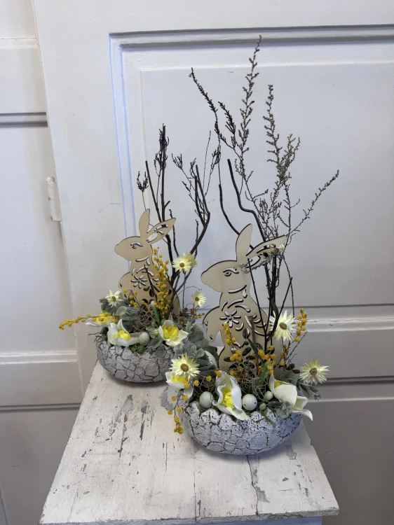 Přírodní dekorace se zajícem 