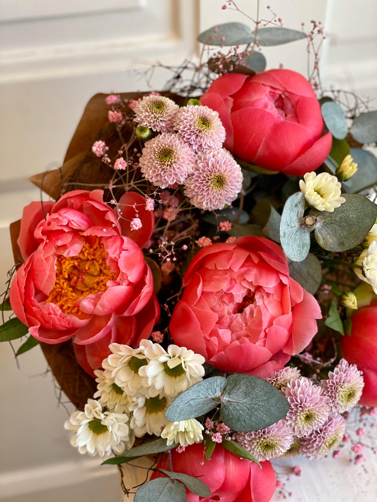 Kytice - eucalyptus a santinky