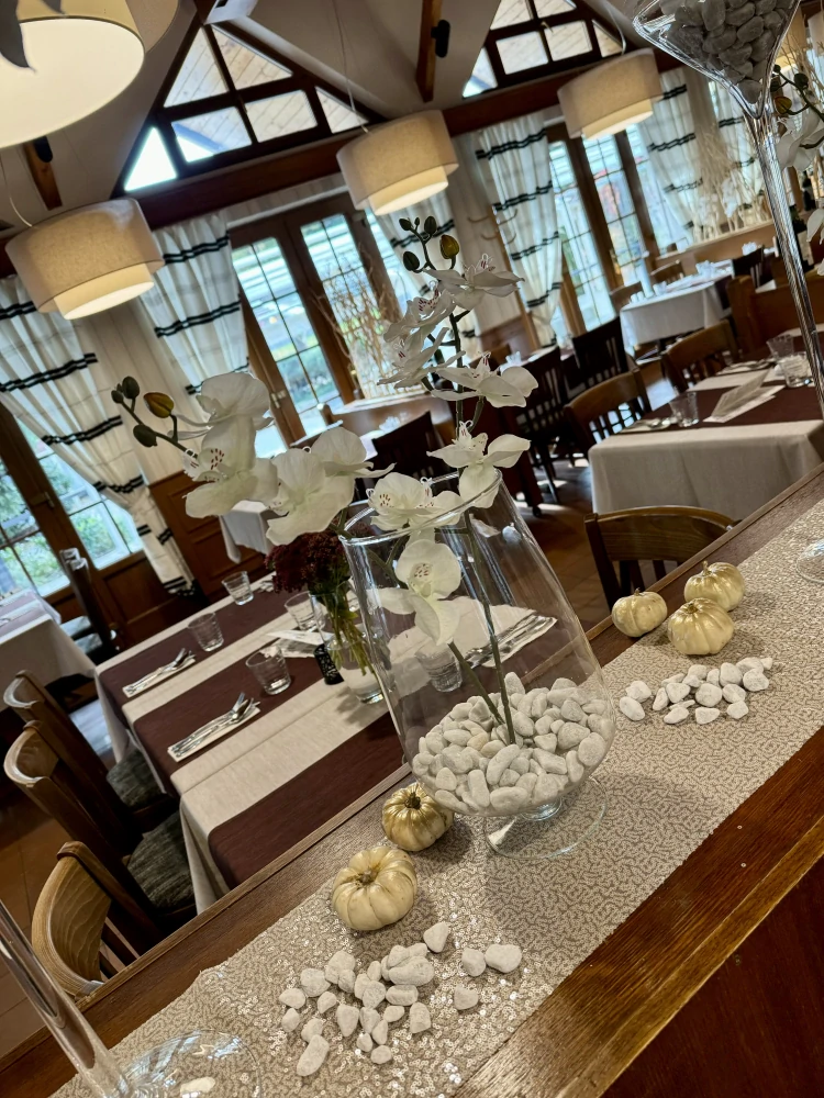 Výzdoba interiéru restaurace 