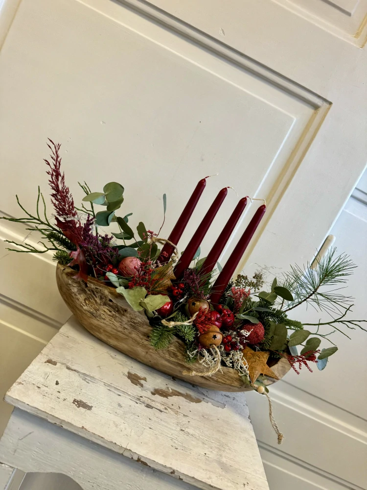 Adventní svícen v teakové nádobě  červená 