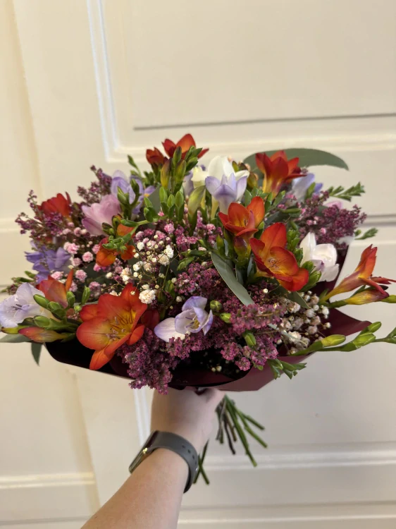 Kytice - fresie 23ks 