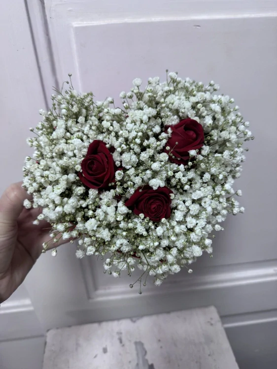 Flower box - srdce 3ks  růže a nevěstin závoj 