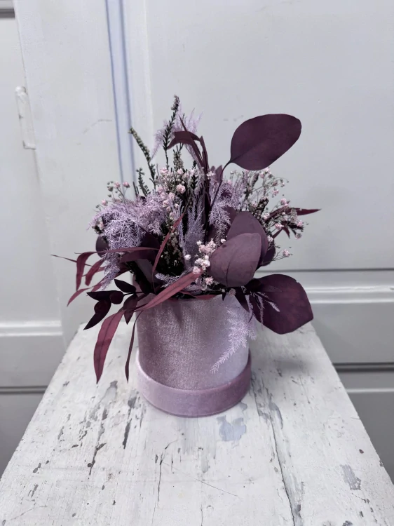 Box semiš tmavě zelený - stabilizovaný eucalypt 