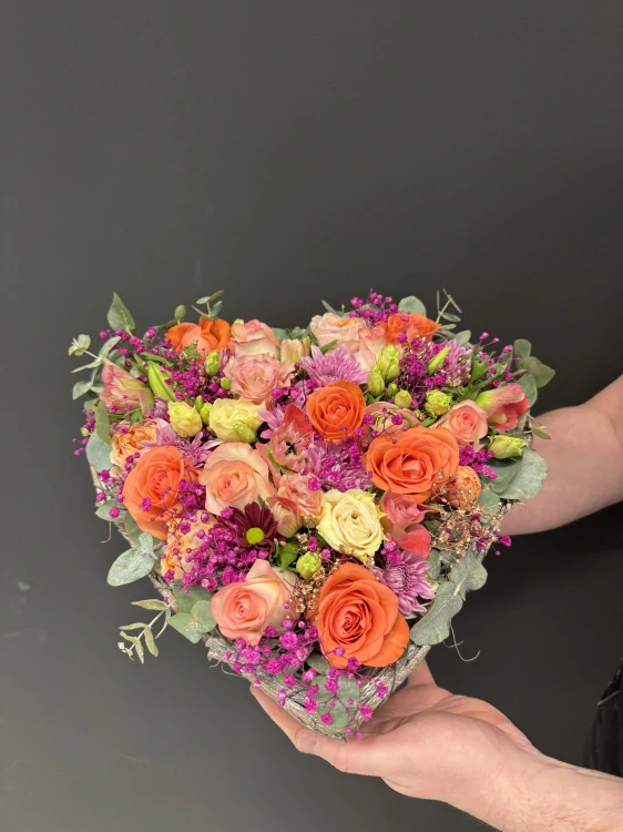 Srdce flowerbox mix květin