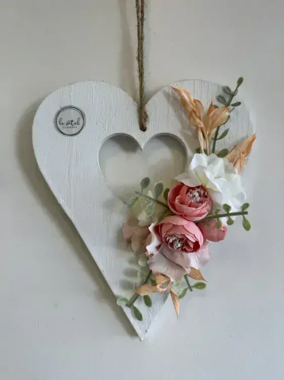 Závěsné srdíčko bílé 3 barevné varianty