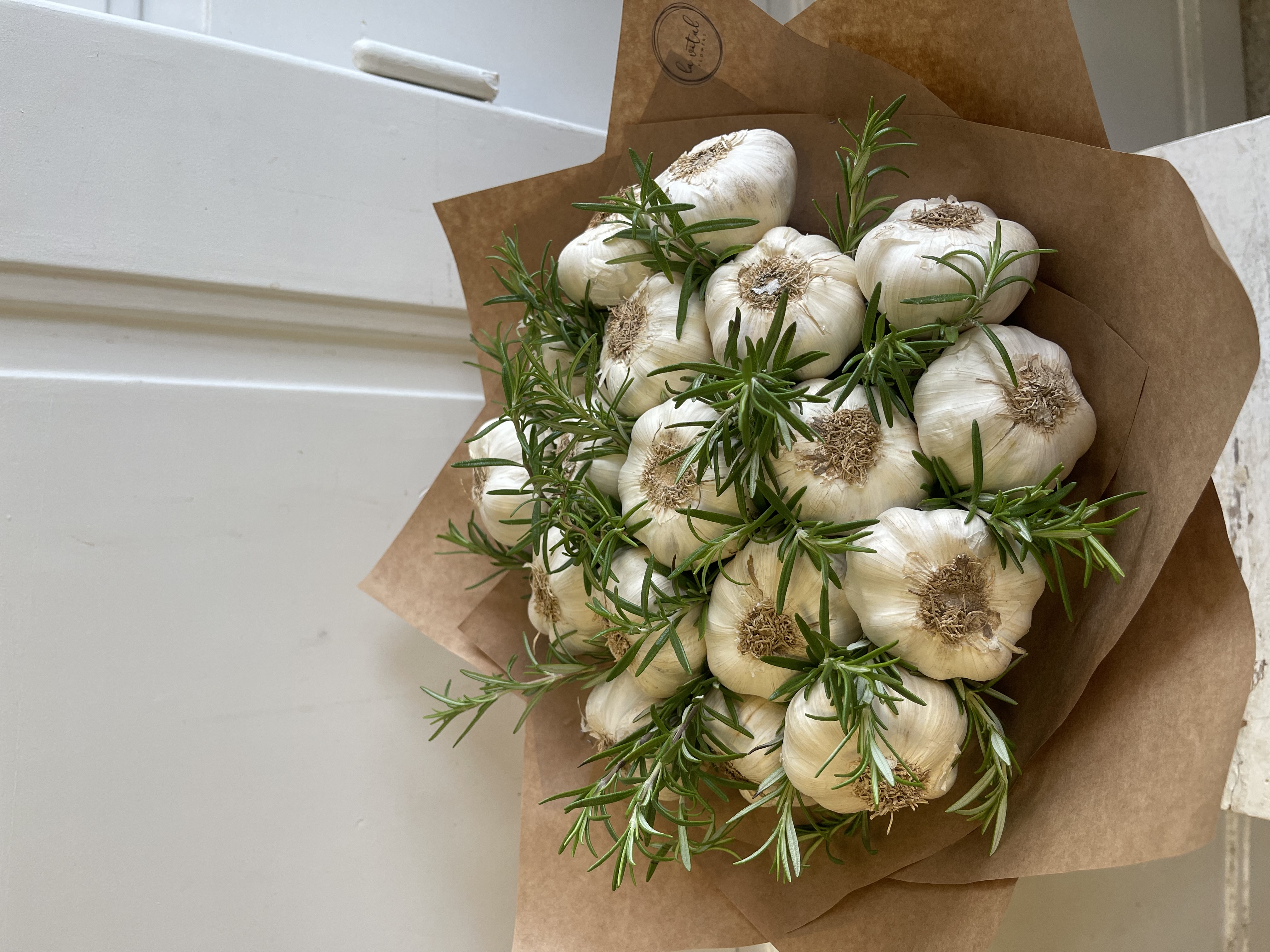 Netradiční kytice - kytice z česneku 