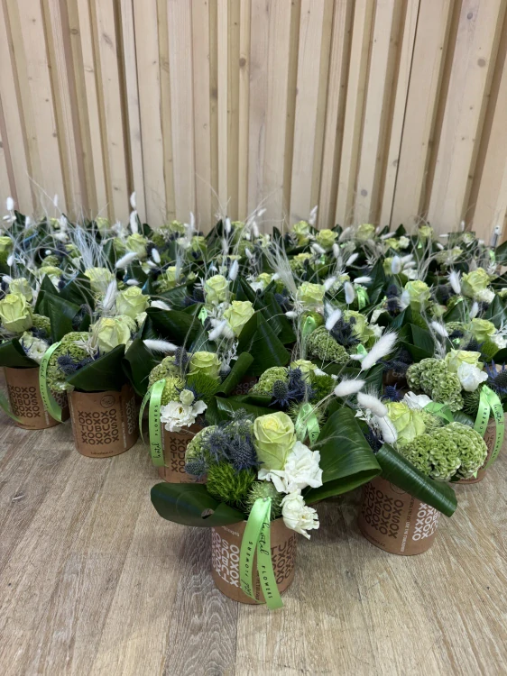 Dekorace ikebana na stoly ve flowerboxu 