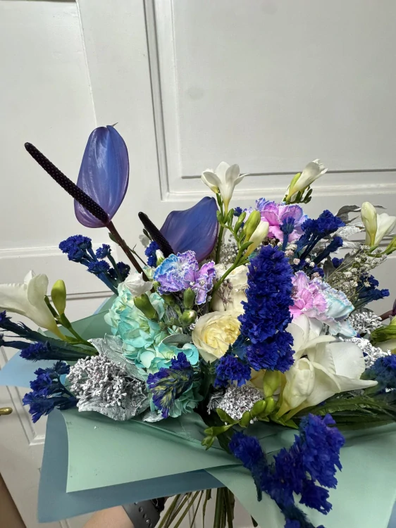 Luxusní extravagantní kytice 