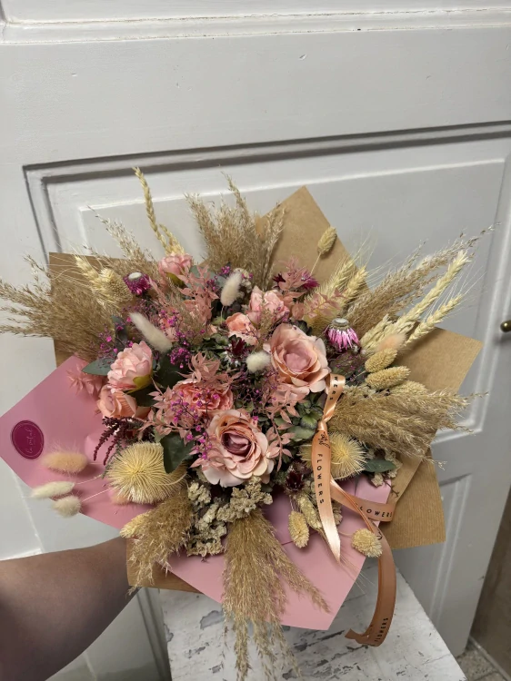 Novinka- sušená kytice meruňková