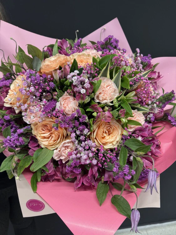 Kytice maxi - luxusní mix pivoňkové růže  