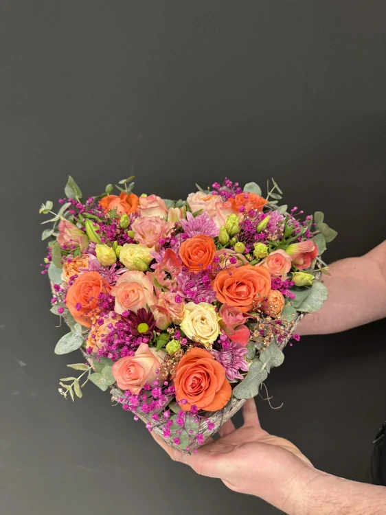 Srdce flowerbox mix květin