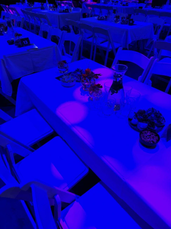 Dekorace a výzdoba na stoly firemní akce