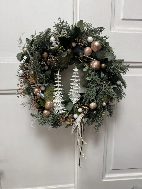 Svícen adventní a věnec na pověšení  