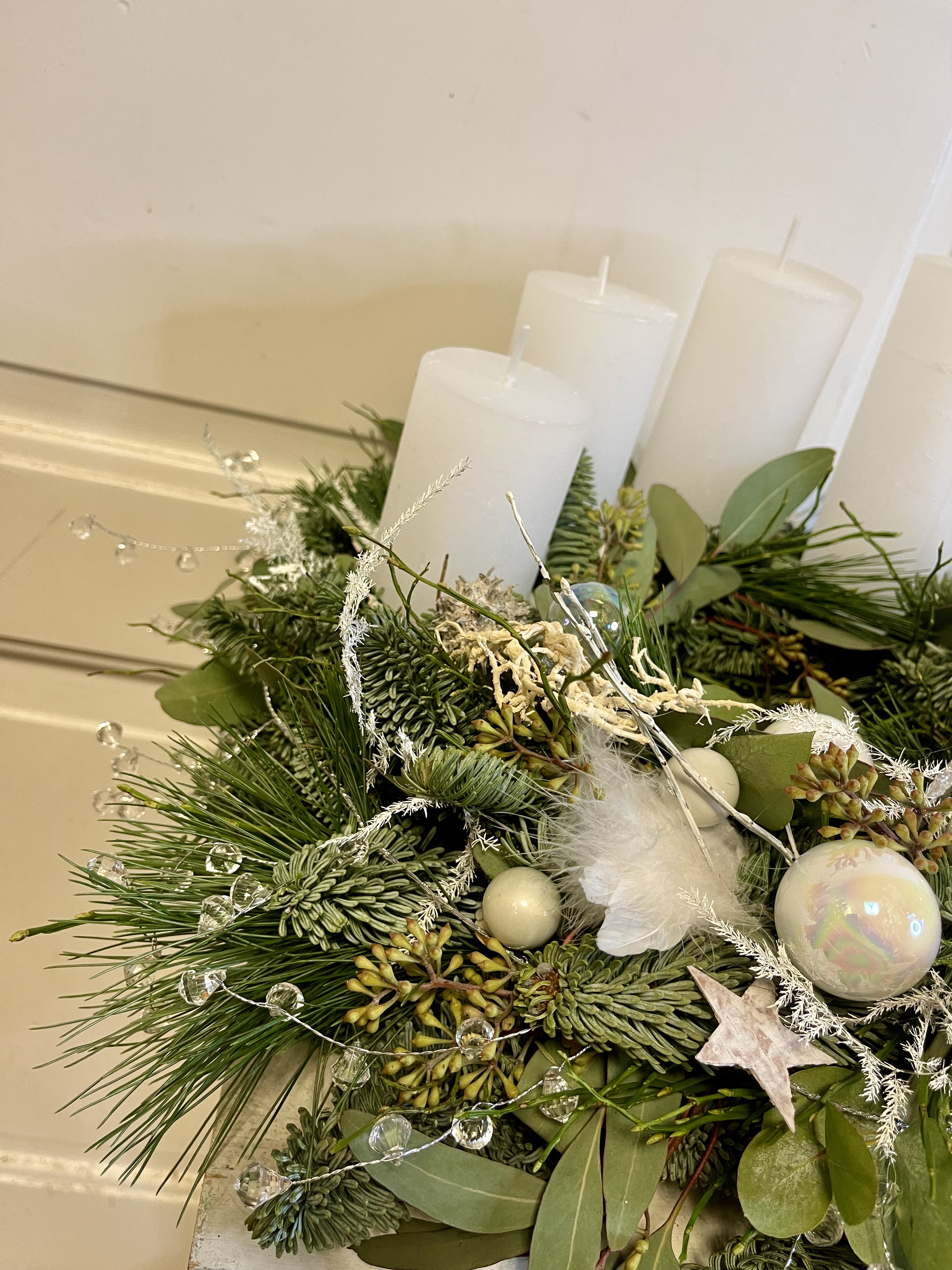 Adventní věnec bílá 