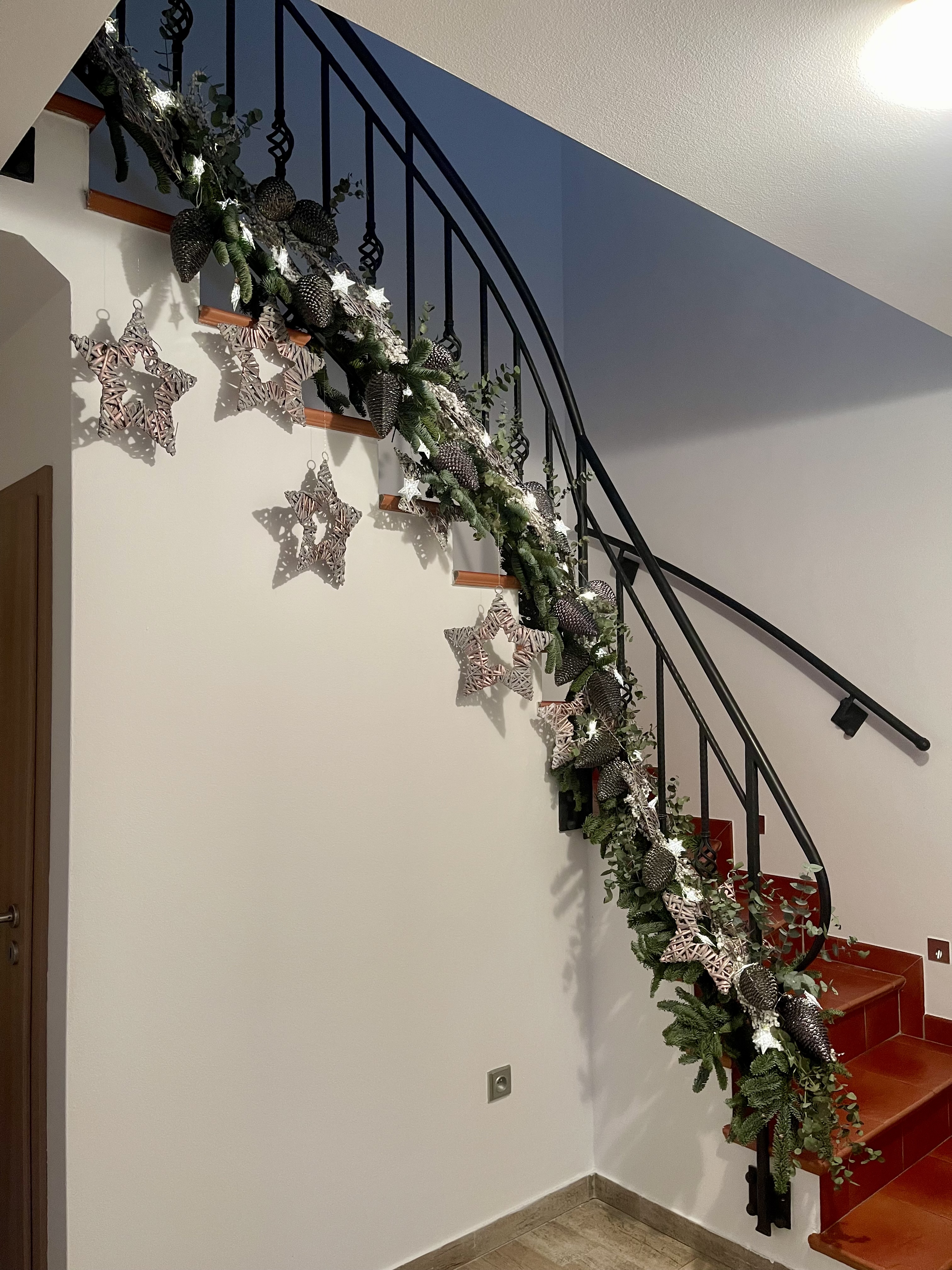 Dekorace na schody stříbrná 