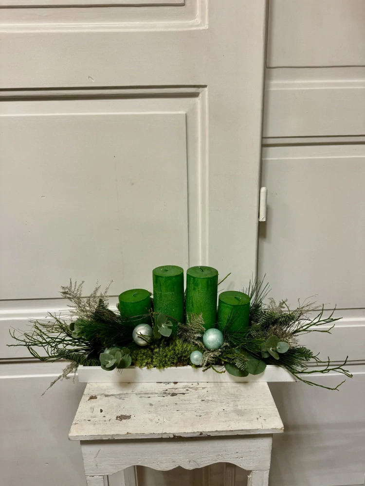 Svícen adventní mechový  zelené svíčky
