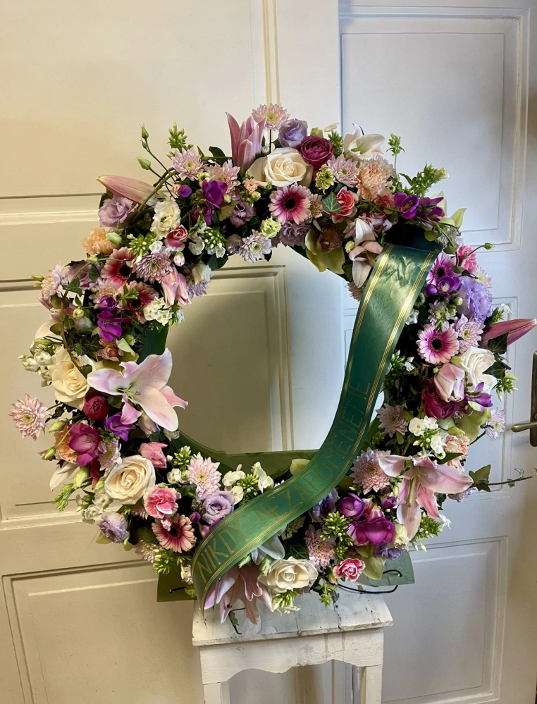Smuteční věnec luxusní květinovy