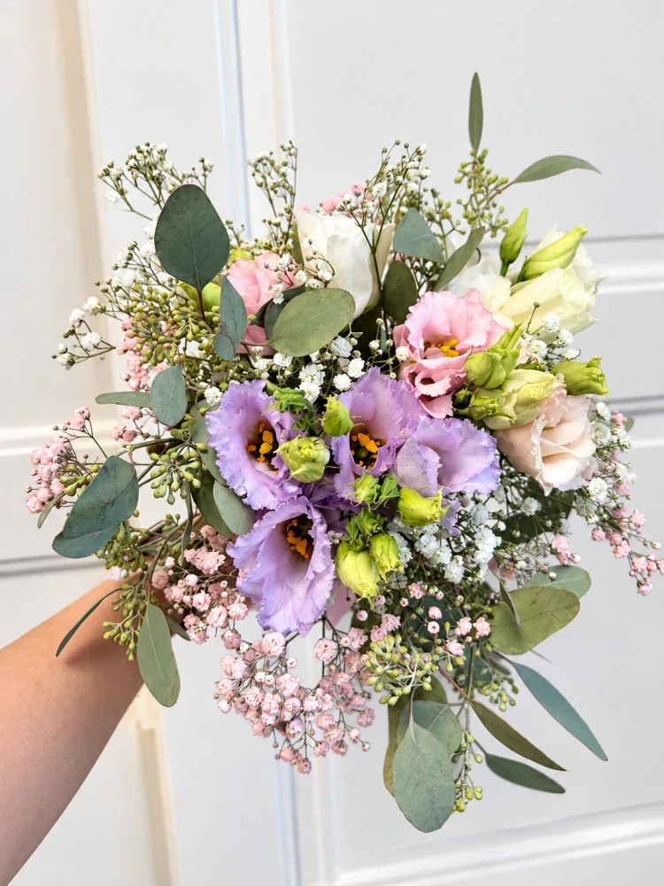     Dárková kytice – Jemná eustoma